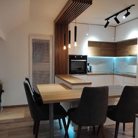 Appartamento Sky Luxury Arandjelovac Esterno foto