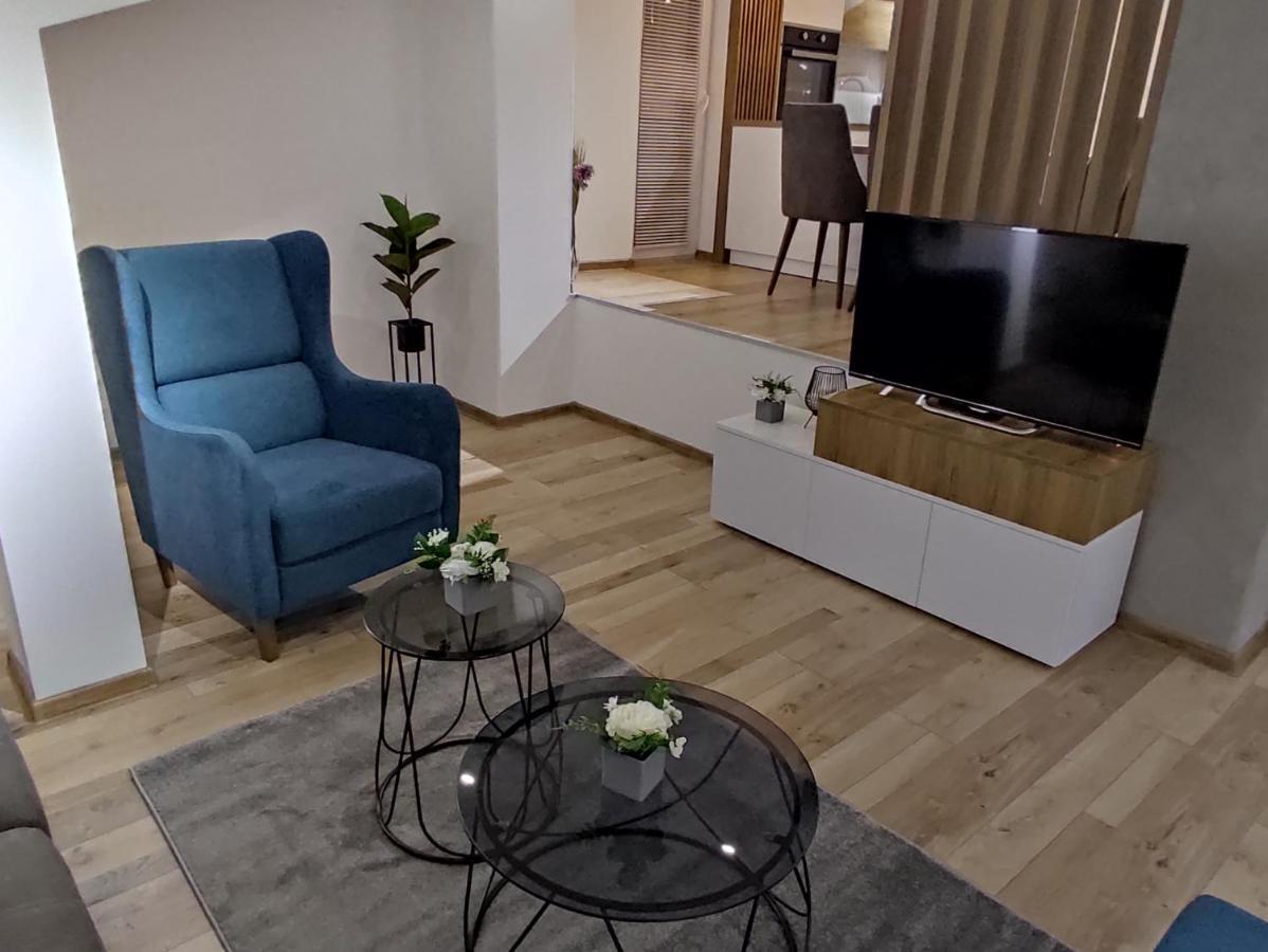 Appartamento Sky Luxury Arandjelovac Esterno foto