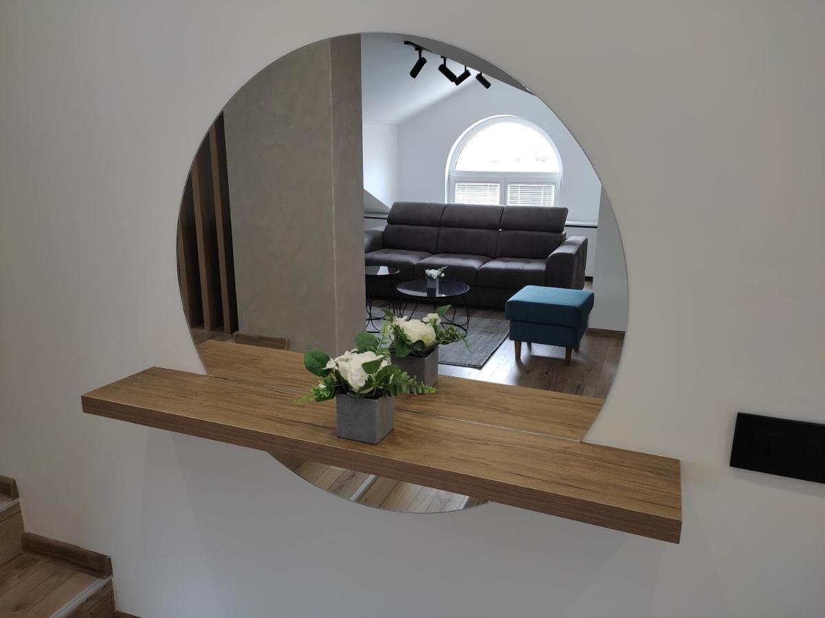 Appartamento Sky Luxury Arandjelovac Esterno foto