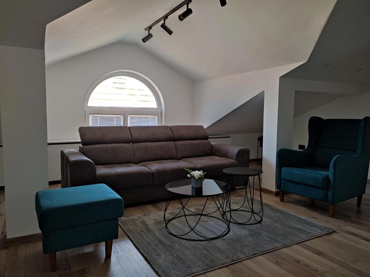 Appartamento Sky Luxury Arandjelovac Esterno foto