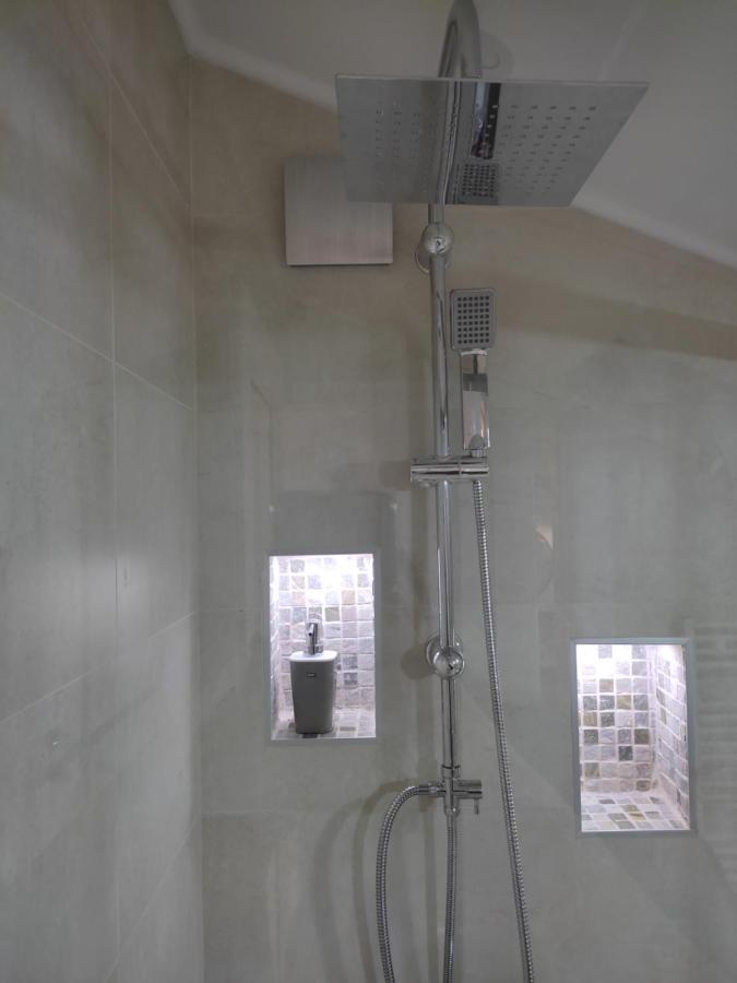 Appartamento Sky Luxury Arandjelovac Esterno foto