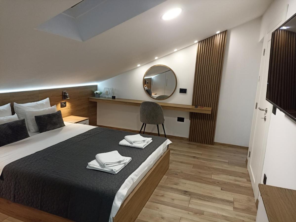 Appartamento Sky Luxury Arandjelovac Esterno foto
