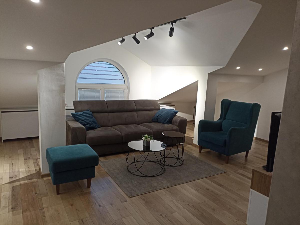 Appartamento Sky Luxury Arandjelovac Esterno foto