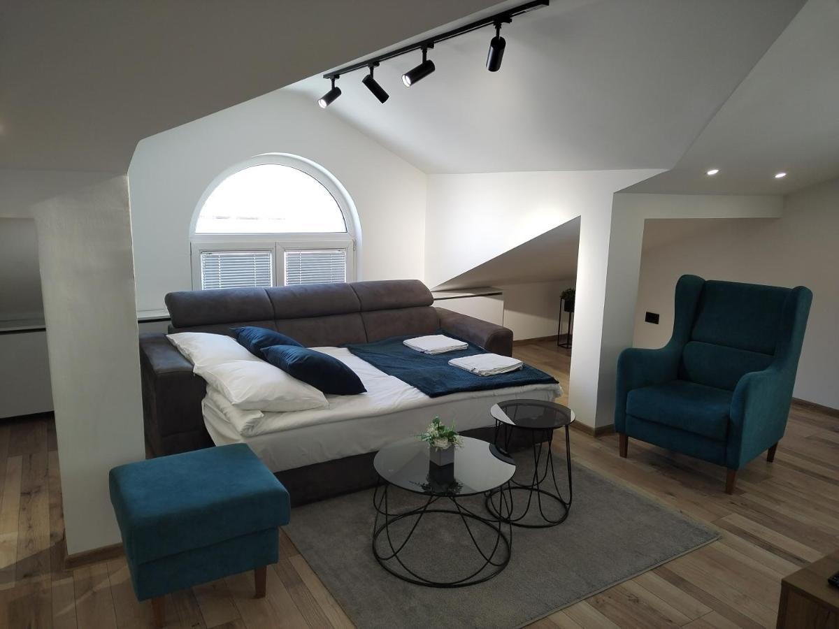 Appartamento Sky Luxury Arandjelovac Esterno foto